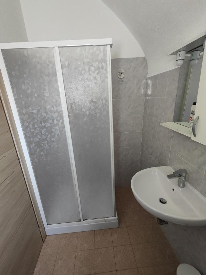 Hotel Il Gelsomino à Carrodano Inferiore Extérieur photo