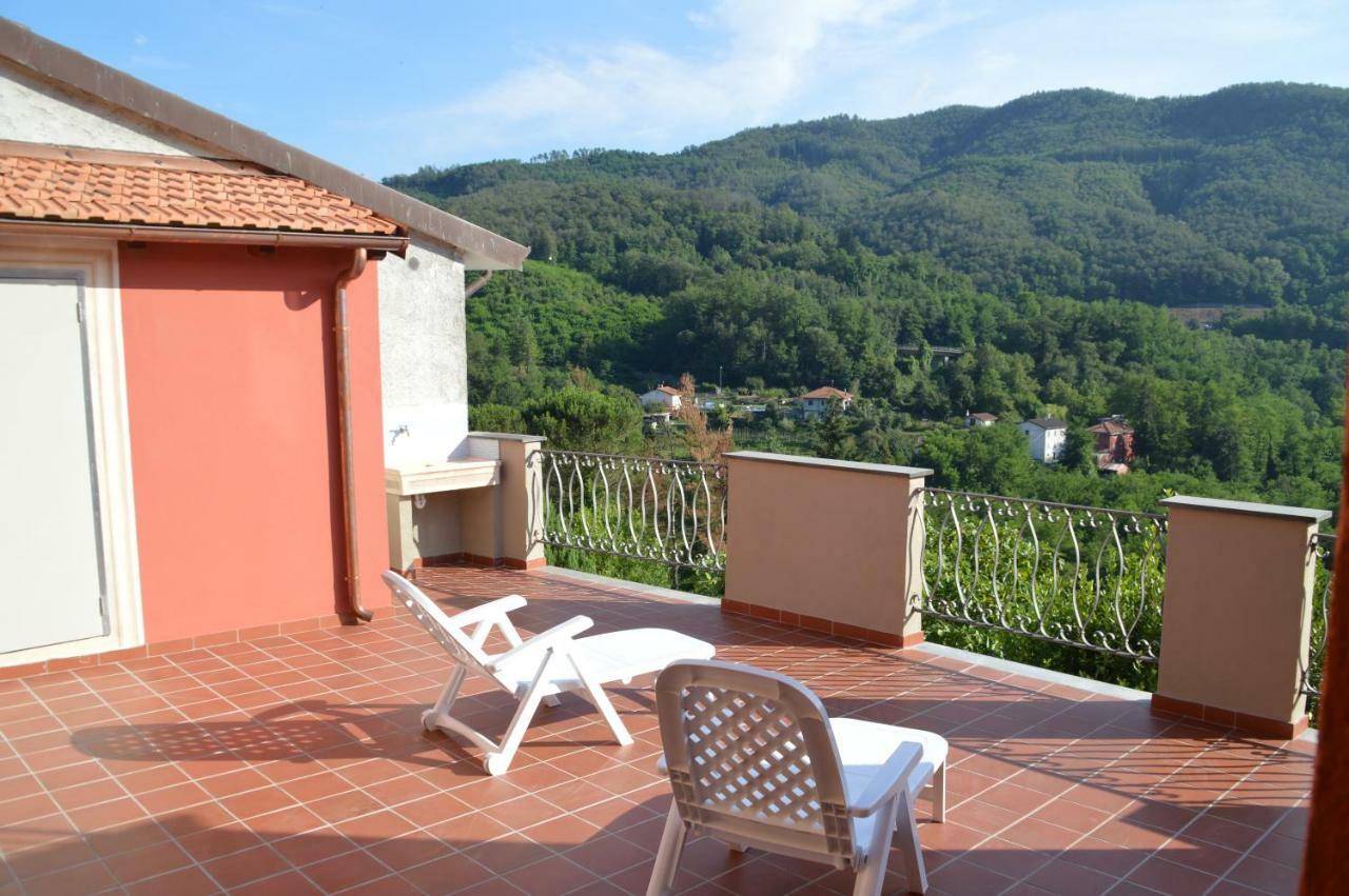 Hotel Il Gelsomino à Carrodano Inferiore Extérieur photo